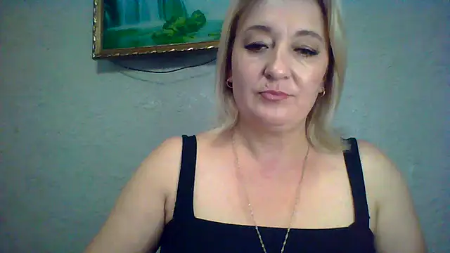 Snapshot of ArielXLoveresss chatting on 09/24/25, 07:12 ArielXLoveresss online show from 09/24/25, 07:12