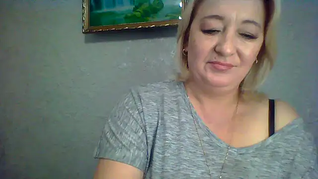Snapshot of ArielXLoveresss chatting on 10/05/25, 07:17 ArielXLoveresss online show from 10/05/25, 07:17