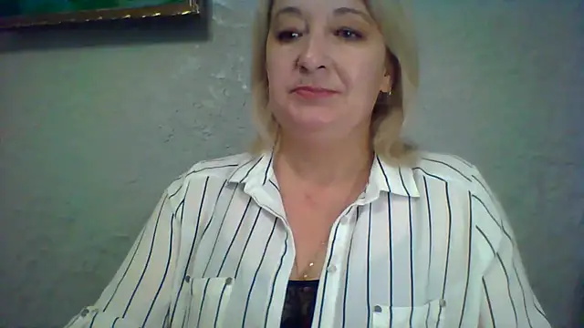 ArielXLoveresss online show from 06/02/26, 09:44