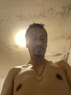 Snapshot of rogerdik76 chatting on 12/05/25, 07:54 rogerdik76 online show from 12/05/25, 07:54