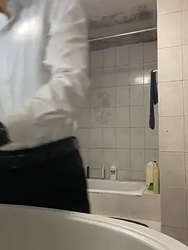 rogerdik76 online show from 04/14/26, 06:52