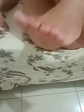 Snapshot of Safadoo2025 chatting on 11/18/25, 12:16 Safadoo2025 online show from 11/18/25, 12:16