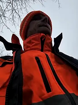 Snapshot of great_feeling chatting on 02/25/25, 06:03 great feeling online show from 02/25/25, 06:03