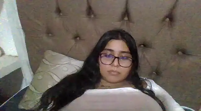 Snapshot of virginbrunette99 chatting on 03/17/25, 09:02 virginbrunette99 online show from 03/17/25, 09:02