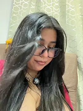 virginbrunette99 online show from 05/12/26, 06:21