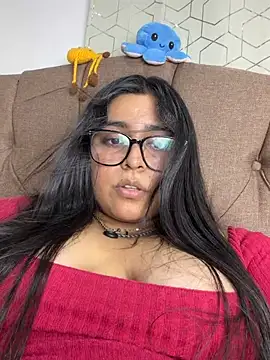 Snapshot of virginbrunette99 chatting on 06/04/26, 05:35 virginbrunette99 online show from 06/04/26, 05:35