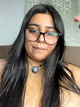 Snapshot of virginbrunette99 chatting on 06/14/26, 07:05 virginbrunette99 online show from 06/14/26, 07:05