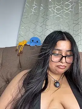 Snapshot of virginbrunette99 chatting on 06/21/26, 07:11 virginbrunette99 online show from 06/21/26, 07:11