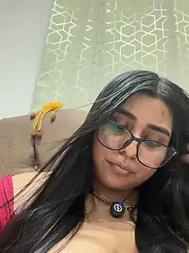 Snapshot of virginbrunette99 chatting on 07/16/26, 06:08 virginbrunette99 online show from 07/16/26, 06:08