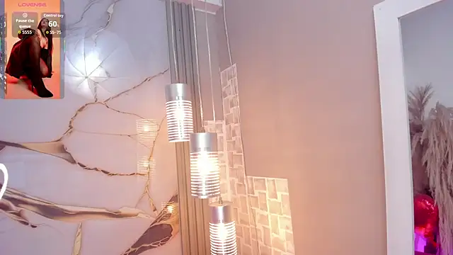 Bella williamss  online show from 11/08/25, 07:56