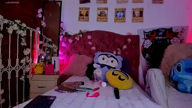 Minami Nakamura online show from 11/28/25, 02:47