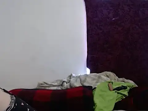 Hotmodel1984 online show from 02/13/25, 07:21