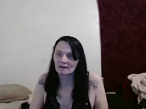 Hotmodel1984 online show from 03/13/25, 03:33