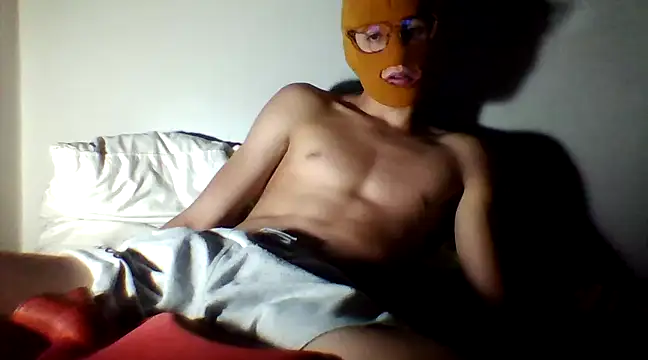 Snapshot of DaGP222 chatting on 03/12/25, 05:02 DaGP222 online show from 03/12/25, 05:02