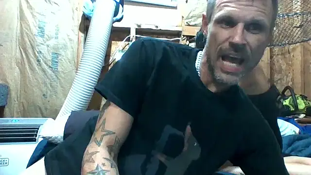 Snapshot of SillyRabbitz chatting on 09/26/25, 12:14 SillyRabbitz online show from 09/26/25, 12:14