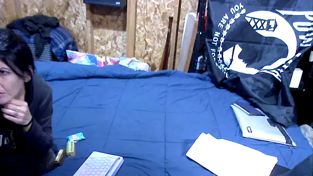 Snapshot of SillyRabbitz chatting on 11/06/25, 03:07 SillyRabbitz online show from 11/06/25, 03:07