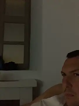 Snapshot of Mike8523 chatting on 11/07/25, 05:57 Mike8523 online show from 11/07/25, 05:57