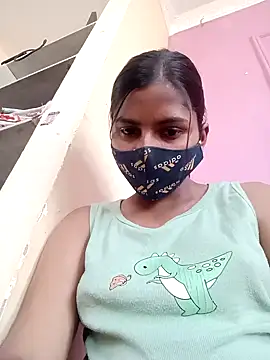 Snapshot of heena-3678 chatting on 09/18/25, 08:05 heena-3678 online show from 09/18/25, 08:05