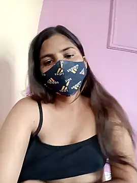 Snapshot of heena-3678 chatting on 10/05/25, 08:12 heena-3678 online show from 10/05/25, 08:12