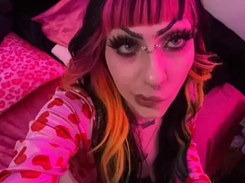 Snapshot of ChrryFoxx chatting on 11/01/25, 10:06 ChrryFoxx online show from 11/01/25, 10:06