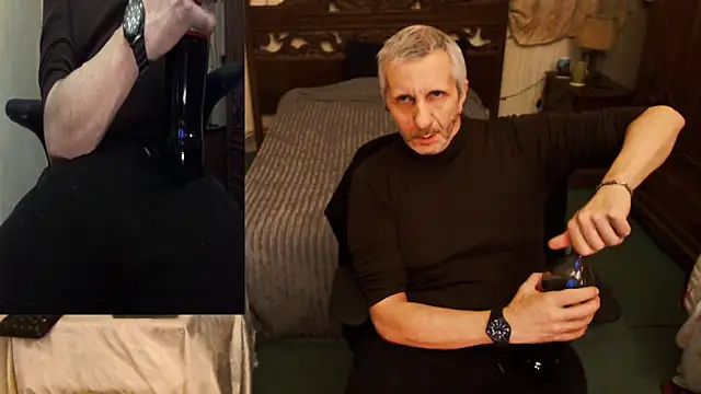 Snapshot of maxdaddy690 chatting on 11/05/25, 10:10 maxdaddy690 online show from 11/05/25, 10:10