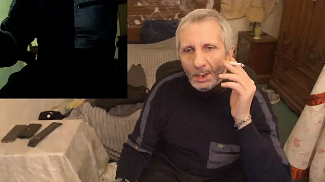 Snapshot of maxdaddy690 chatting on 12/03/25, 09:46 maxdaddy690 online show from 12/03/25, 09:46