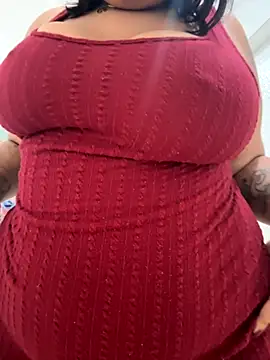 Snapshot of thataa_paixao chatting on 11/13/25, 06:29 thataa paixao online show from 11/13/25, 06:29