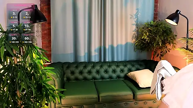 Snapshot of Cherry_Bite chatting on 10/04/25, 10:19 Cherry Bite online show from 10/04/25, 10:19