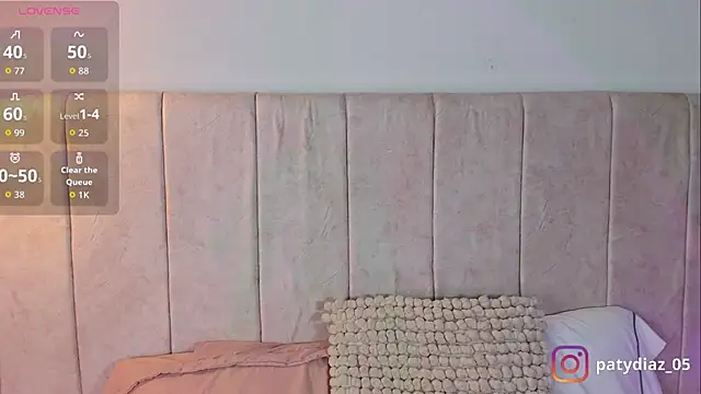 MiiaParker6972 online show from 11/28/25, 11:07