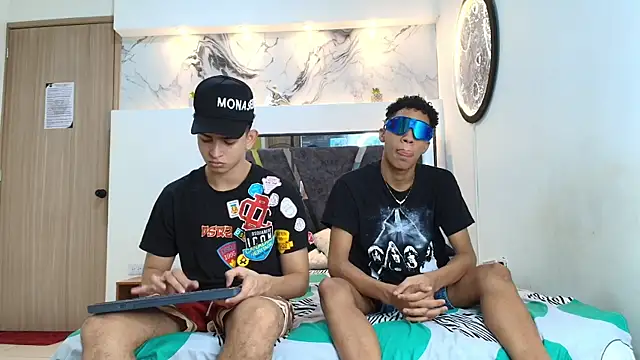 KING OFF BOYS online show from 10/17/25, 01:25