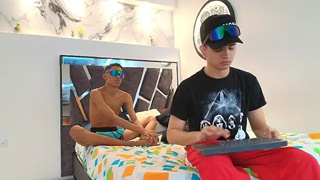 KING OFF BOYS online show from 11/21/25, 01:32