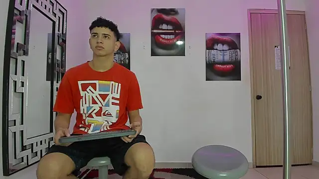 KING OFF BOYS online show from 11/29/25, 01:03