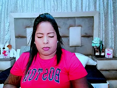 indiantopaz694u online show from 03/21/25, 08:17