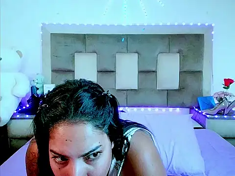indiantopaz694u online show from 07/20/26, 11:45