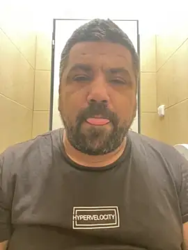 Snapshot of Alexander18edd chatting on 09/29/25, 11:15 Alexander18edd online show from 09/29/25, 11:15