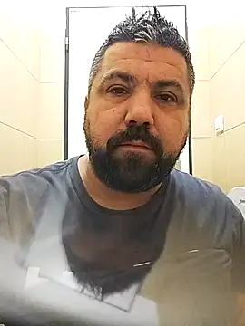 Snapshot of Alexander18edd chatting on 12/01/25, 12:21 Alexander18edd online show from 12/01/25, 12:21