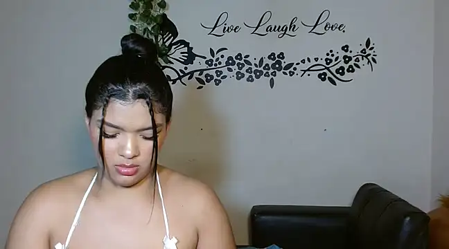 Snapshot of Adele_Adkins19 chatting on 03/12/25, 06:33 Adele Adkins19 online show from 03/12/25, 06:33