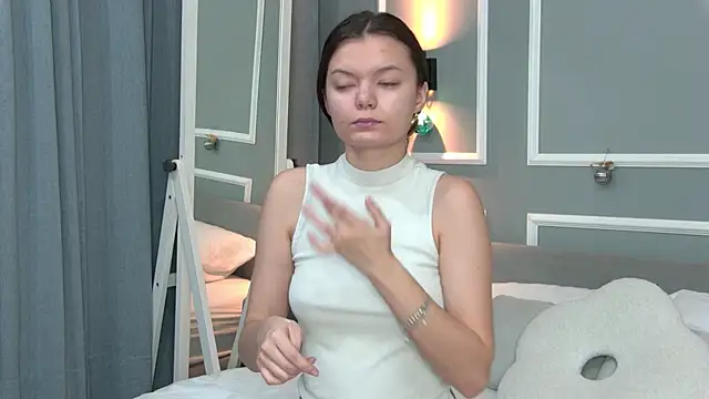 AsterQuinn online show from 01/10/26, 03:25