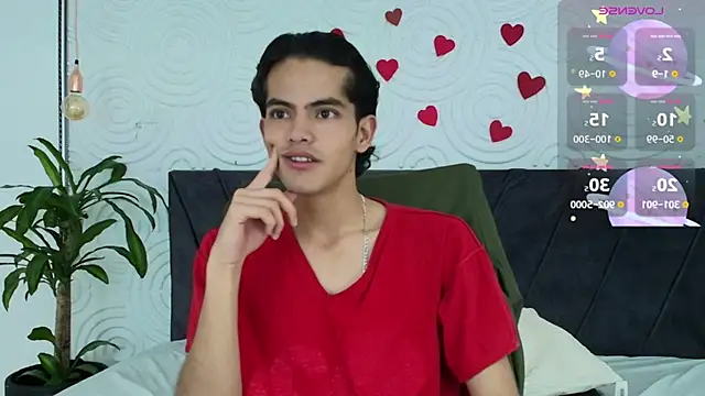 Snapshot of Maximoherrera_16 chatting on 05/29/26, 12:36 Maximoherrera 16 online show from 05/29/26, 12:36