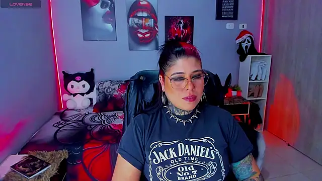 Veronika metal online show from 11/14/25, 07:34