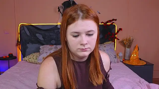 Eva Starlight online show from 10/18/25, 04:04