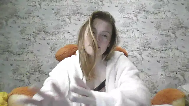 Snapshot of Eveline_May chatting on 02/27/25, 05:26 Eveline May online show from 02/27/25, 05:26