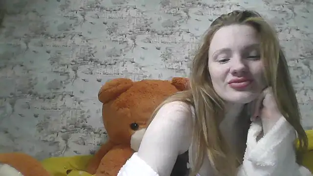 Snapshot of Eveline_May chatting on 02/28/25, 03:04 Eveline May online show from 02/28/25, 03:04