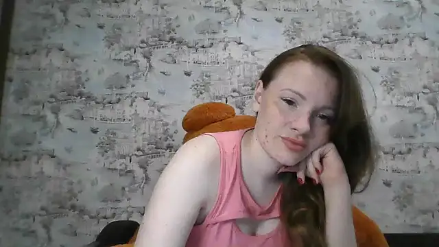 Snapshot of Eveline_May chatting on 09/10/25, 02:28 Eveline May online show from 09/10/25, 02:28
