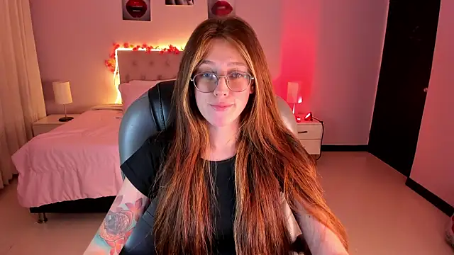 Emily Warren  online show from 04/06/26, 09:05