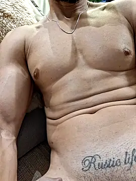 juniortche1313 online show from 02/03/26, 09:20