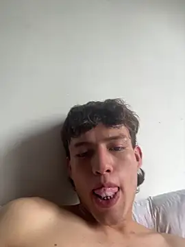 bailarin777 online show from 04/29/26, 08:48