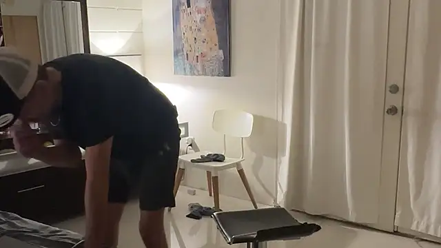 Snapshot of webtonight chatting on 09/09/25, 03:39 webtonight online show from 09/09/25, 03:39