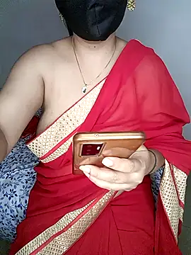 Snapshot of neha_rohan12 chatting on 03/13/25, 09:37 neha rohan12 online show from 03/13/25, 09:37