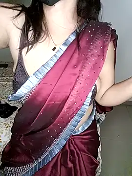 Snapshot of neha_rohan12 chatting on 03/15/25, 10:00 neha rohan12 online show from 03/15/25, 10:00